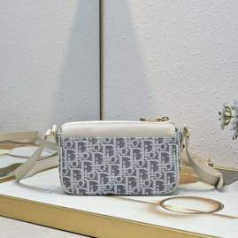 Picture of Dior Handbags _SKUfw239234174fw
